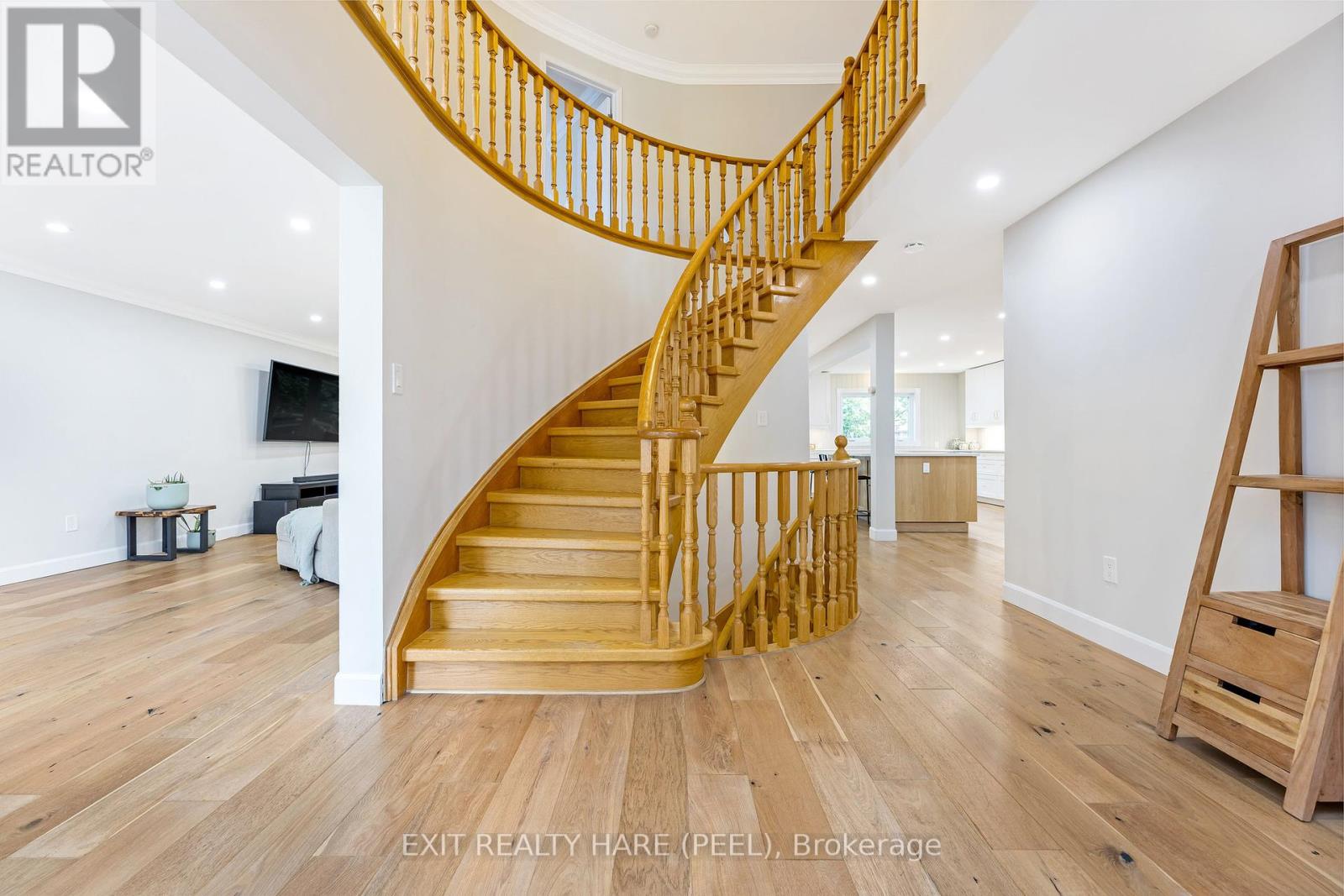 ON - 6 STONEGATE DRIVE