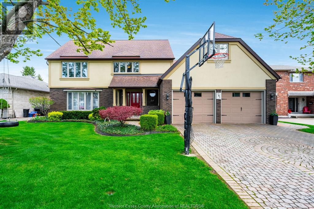 141 SUMAC DRIVE
