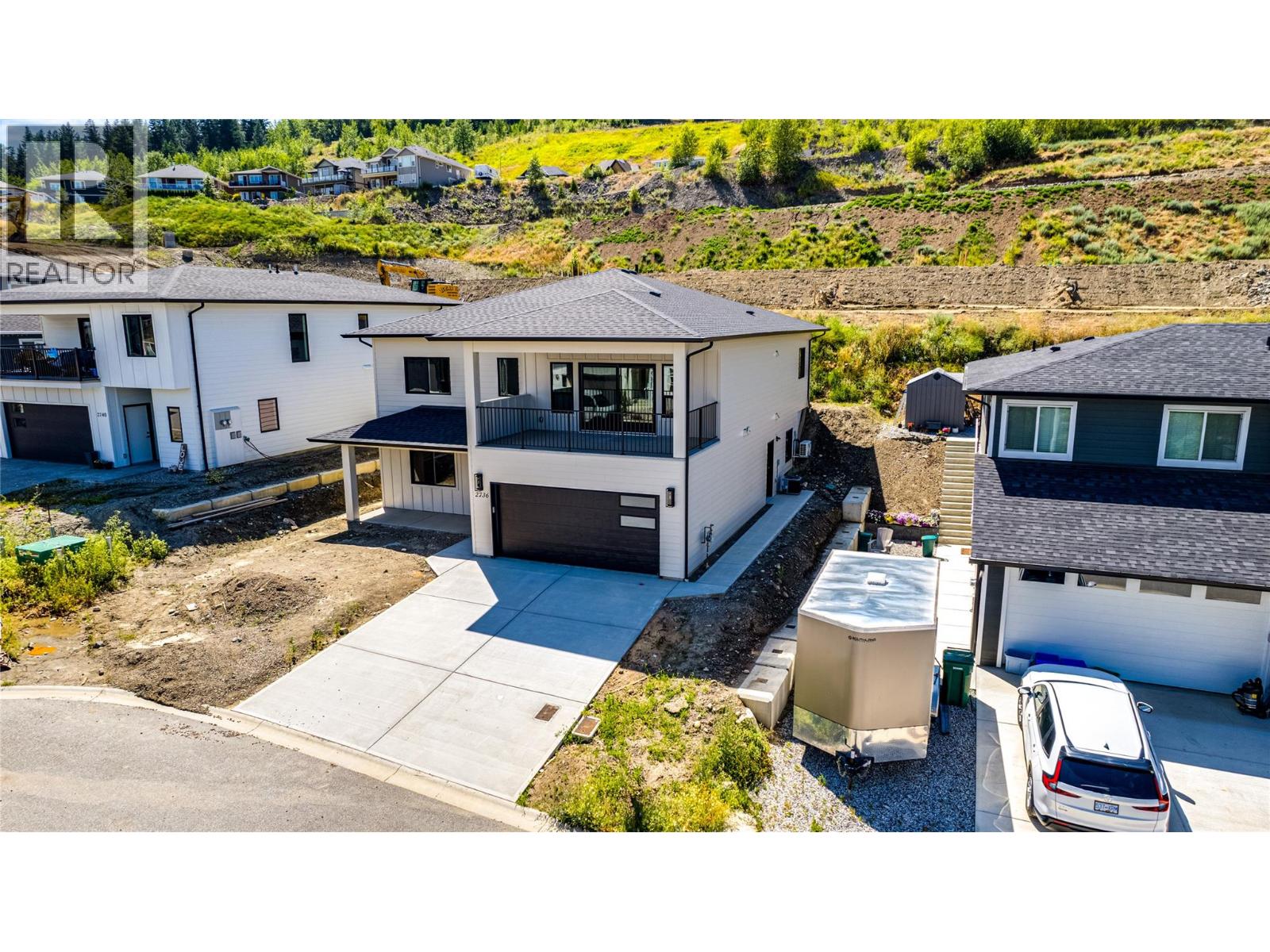 2736 Cedar Ridge Street