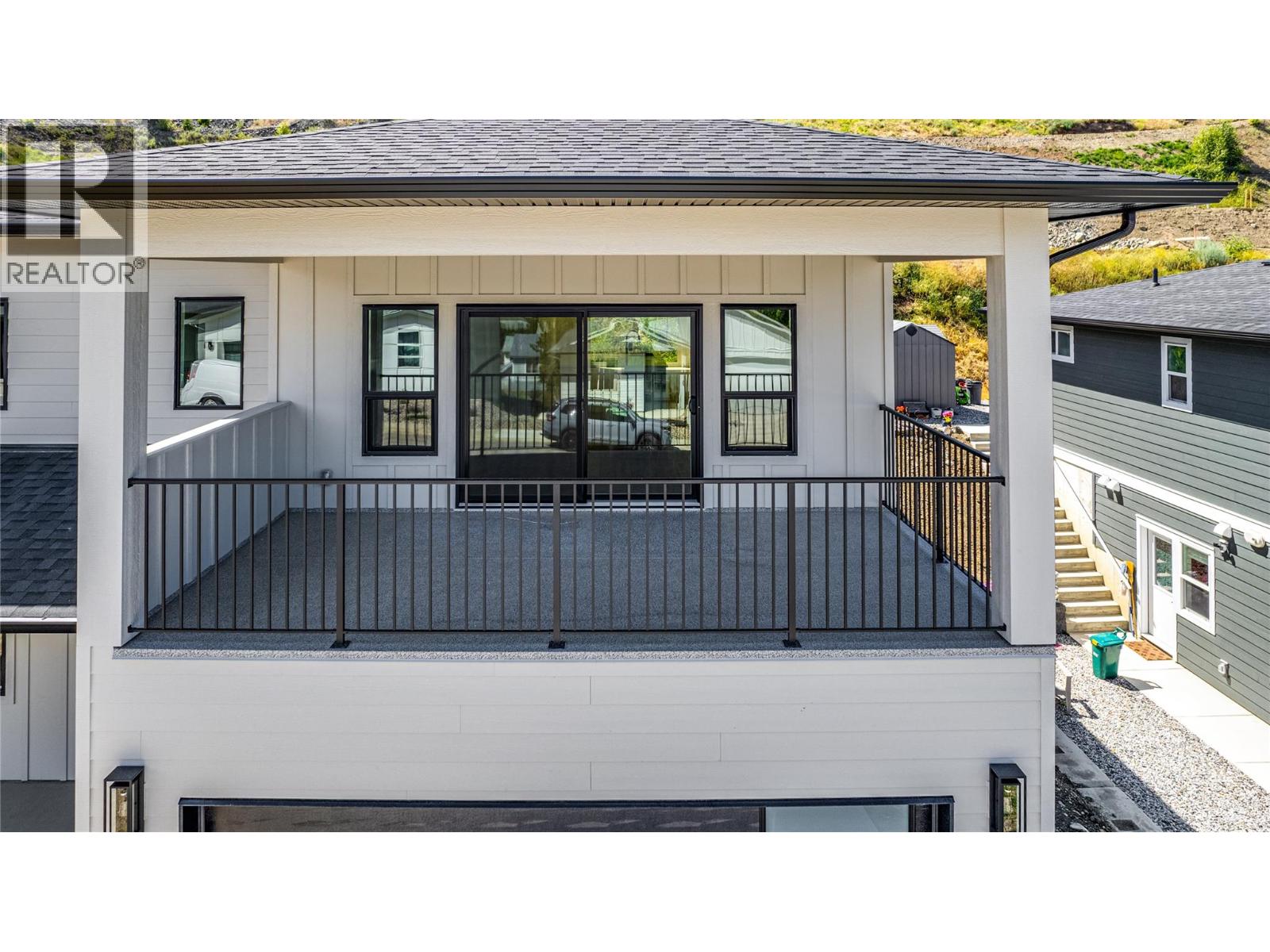 2736 Cedar Ridge Street