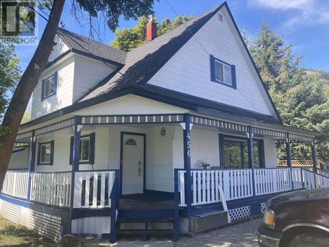 456 FOURTH Avenue Midway BC V0H1M0