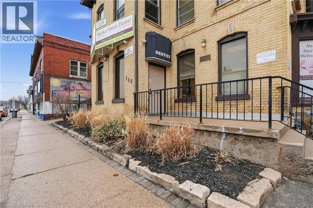129-131 MARKET Street