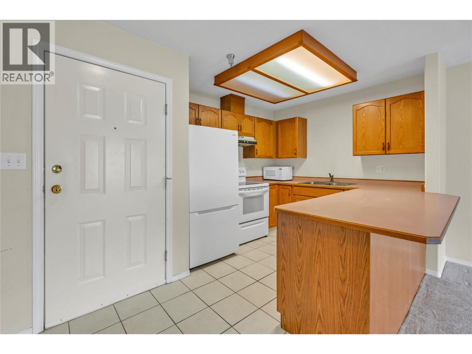 3310 Skaha Lake Road Unit# 306