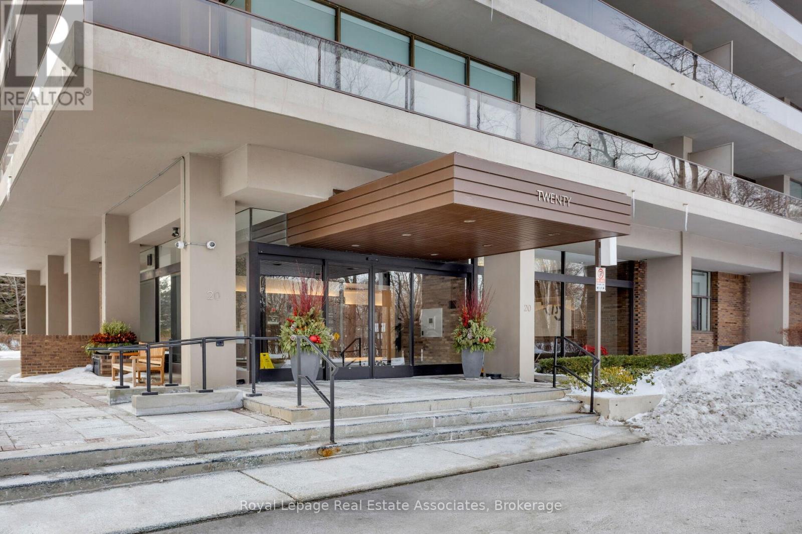 602 - 20 AVOCA AVENUE