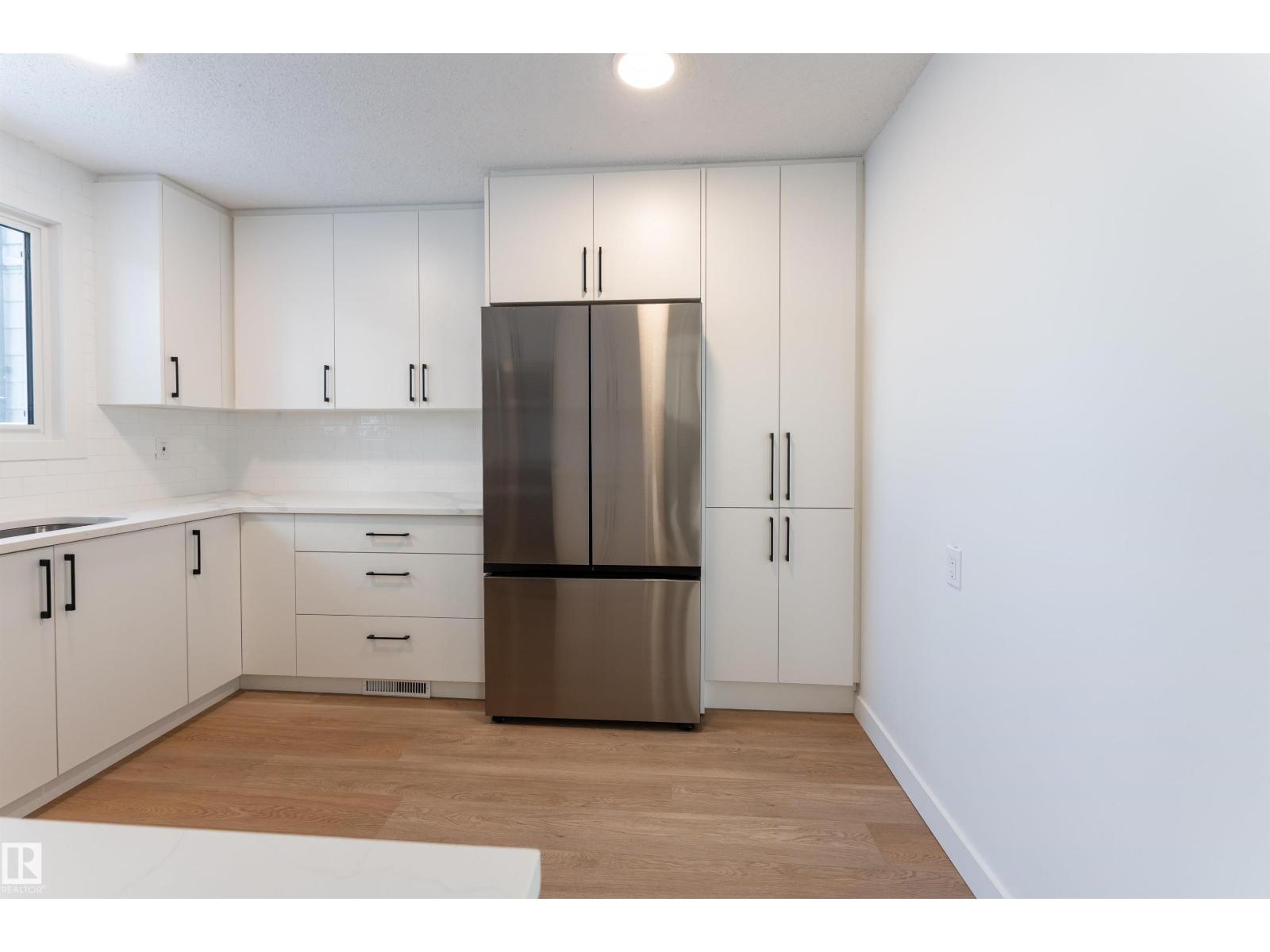 3108 142 AV NW