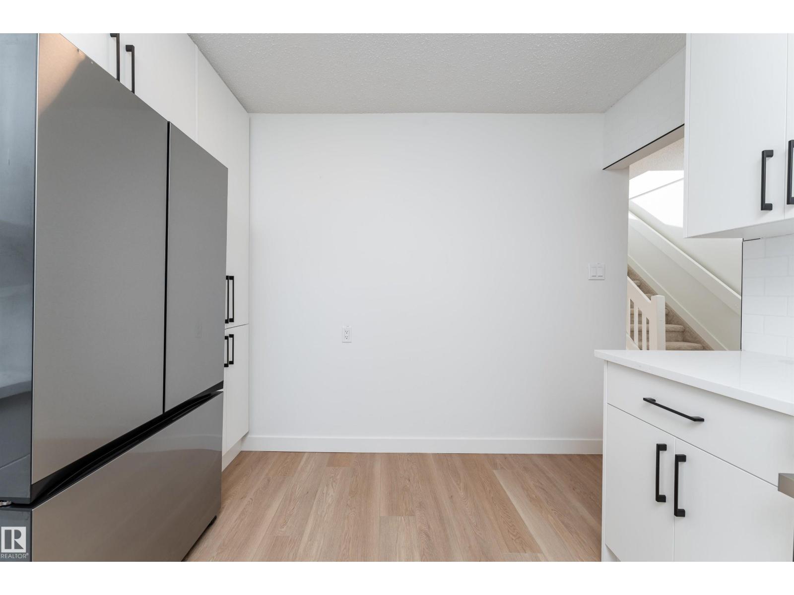3108 142 AV NW