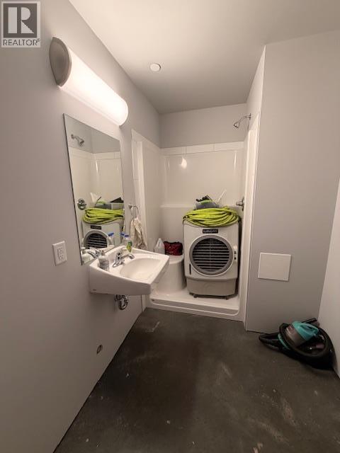 2110 Matrix Crescent Unit# 3