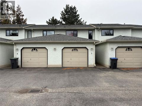 130 Dundas Road Unit# 3 Kelowna BC V1X7H2