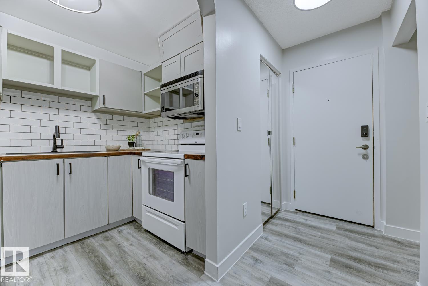 #301 10138 116 ST NW