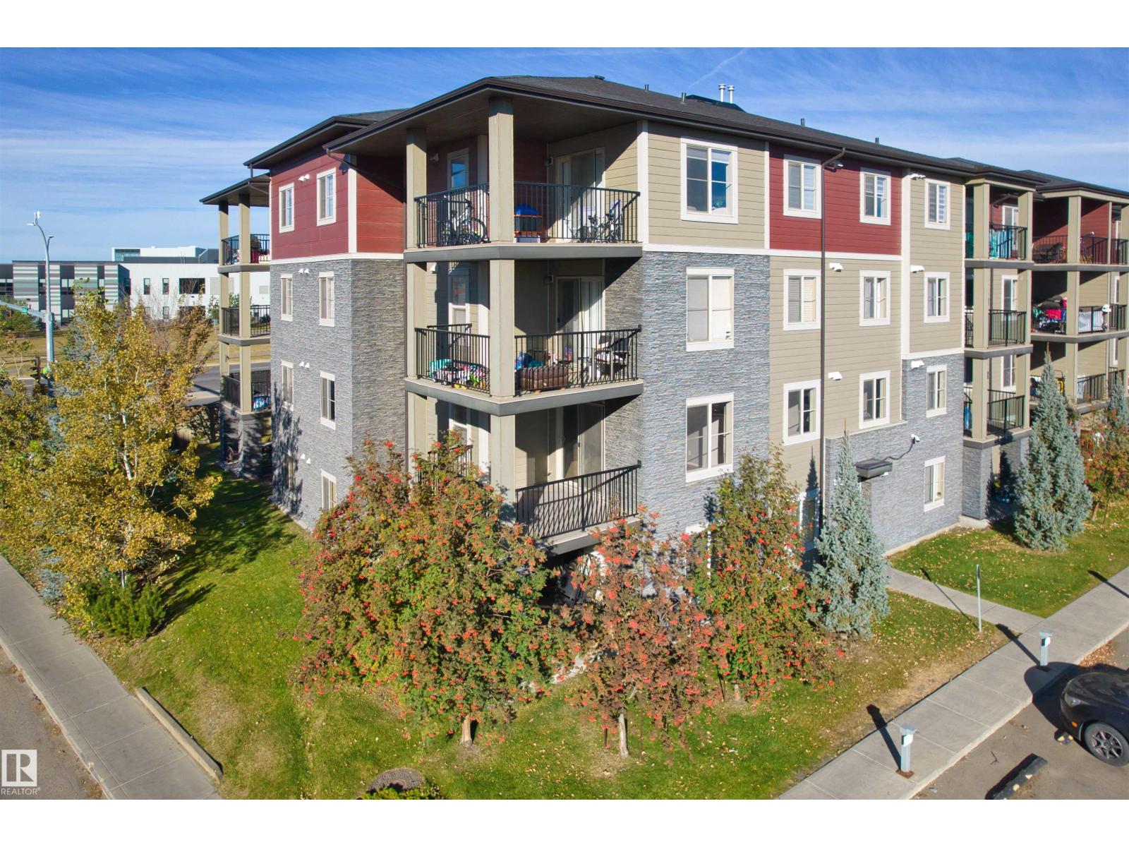 #202 3315 JAMES MOWATT TR SW