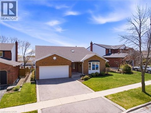 2018 BARLOW Crescent Burlington ON L7P4N8