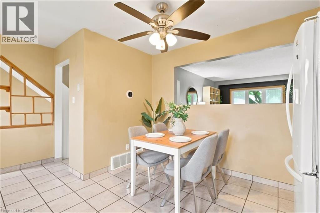 6 TAMARACK Court