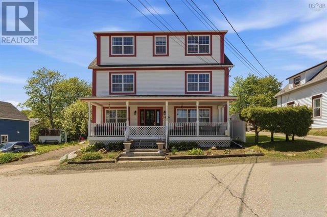 13 Maiden Lane