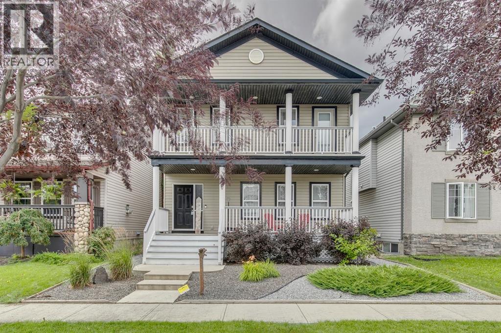 210 Elgin View SE