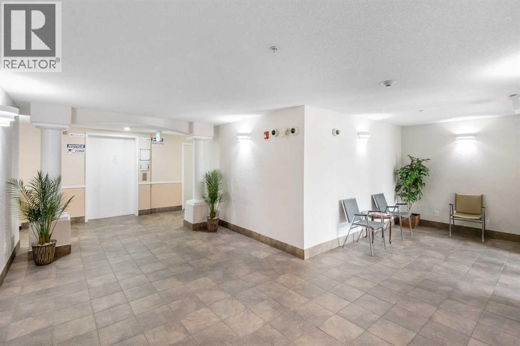 2210, 6224 17 Avenue SE