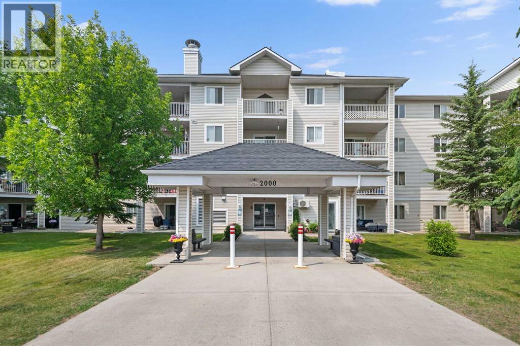 2210, 6224 17 Avenue SE