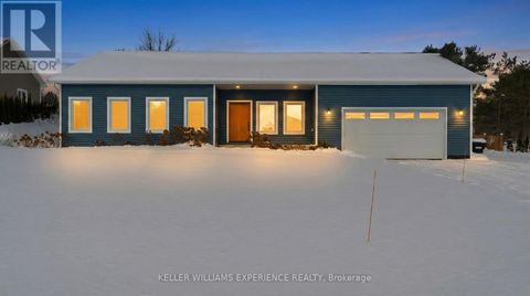 24 RUE HELENE Tiny (Lafontaine) ON L9M0H1