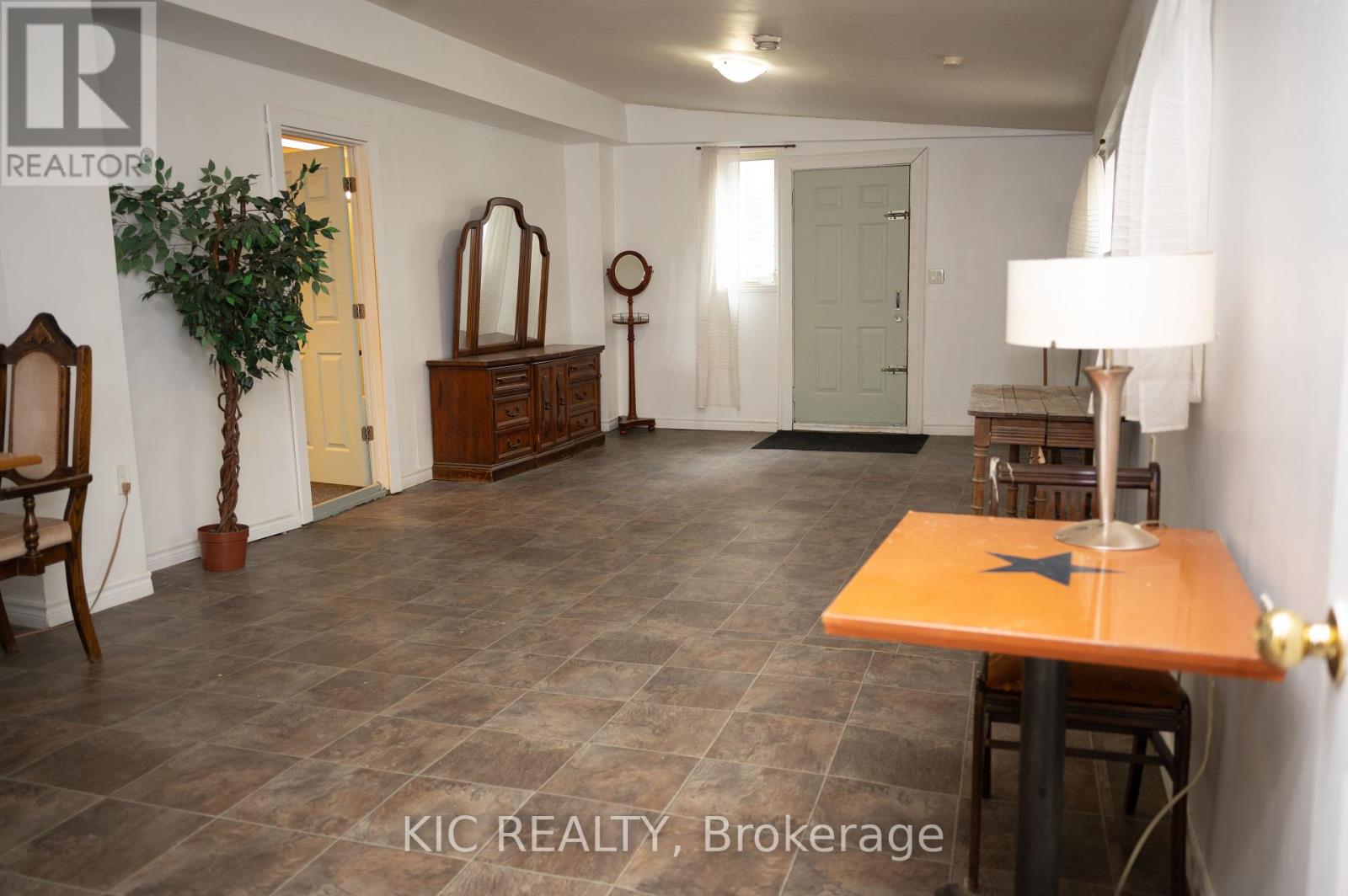 2372 COUNTY RD 45 ROAD