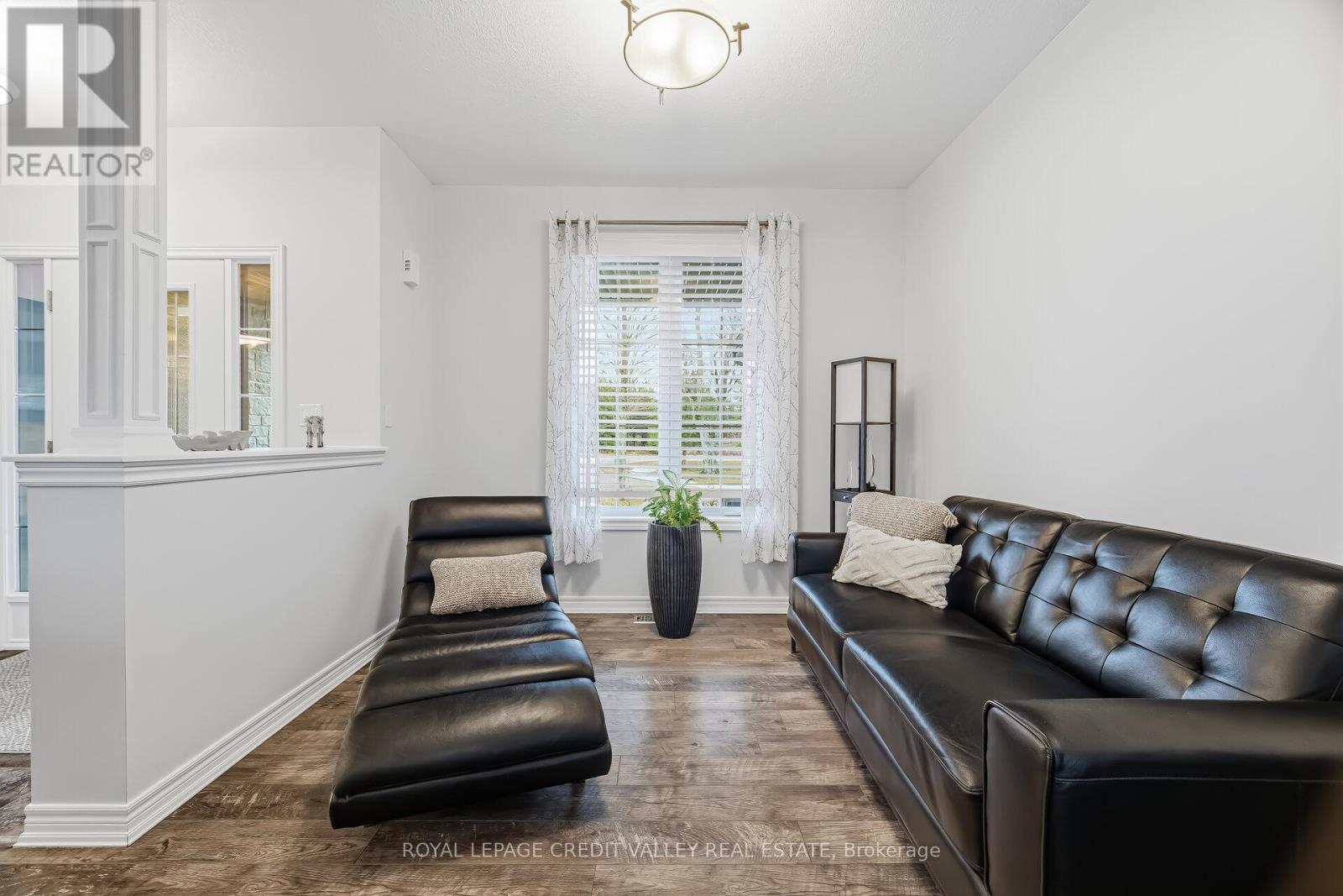 60 - 580381 SIDE ROAD