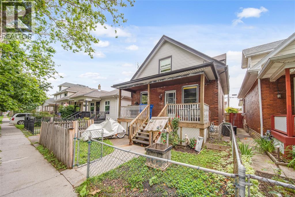 1066 HICKORY