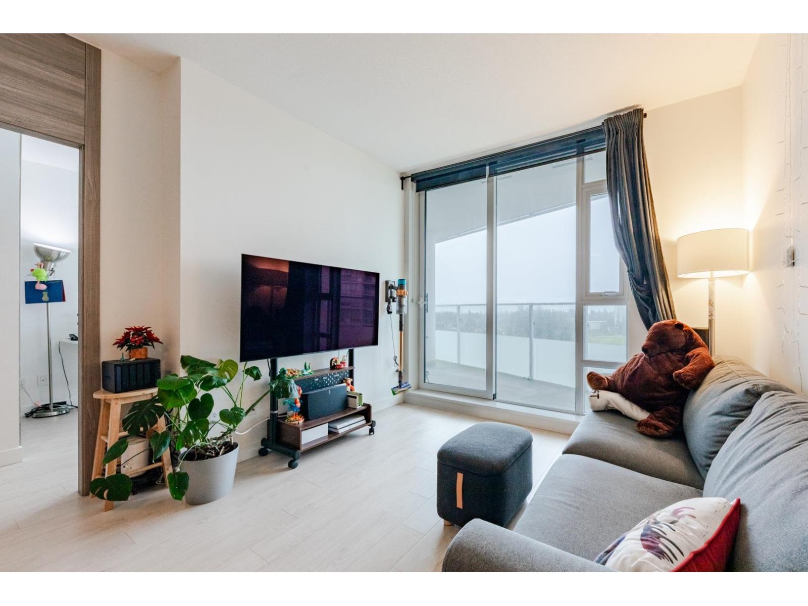 1803 9887 WHALLEY BOULEVARD