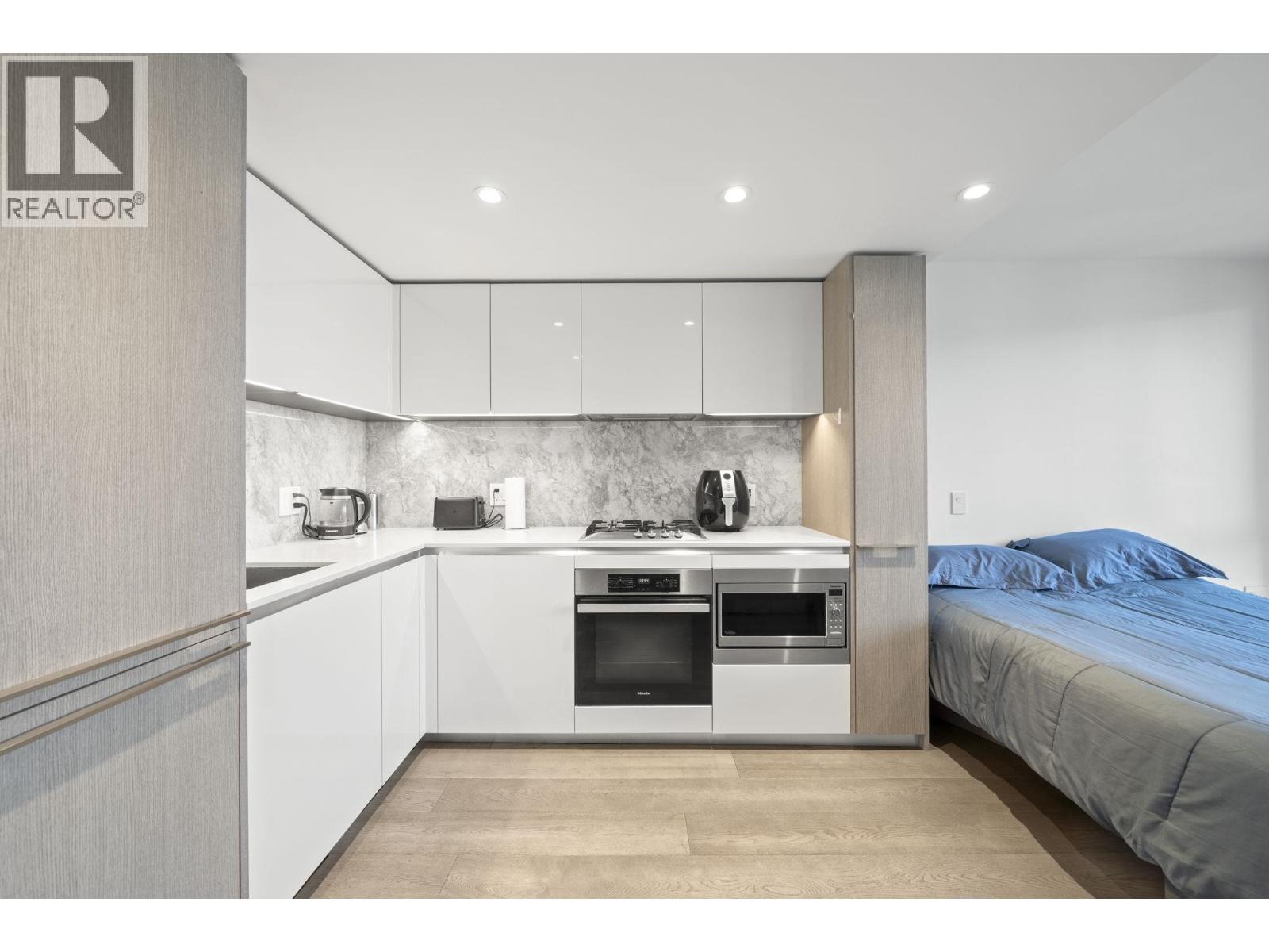 1903 1111 RICHARDS STREET
