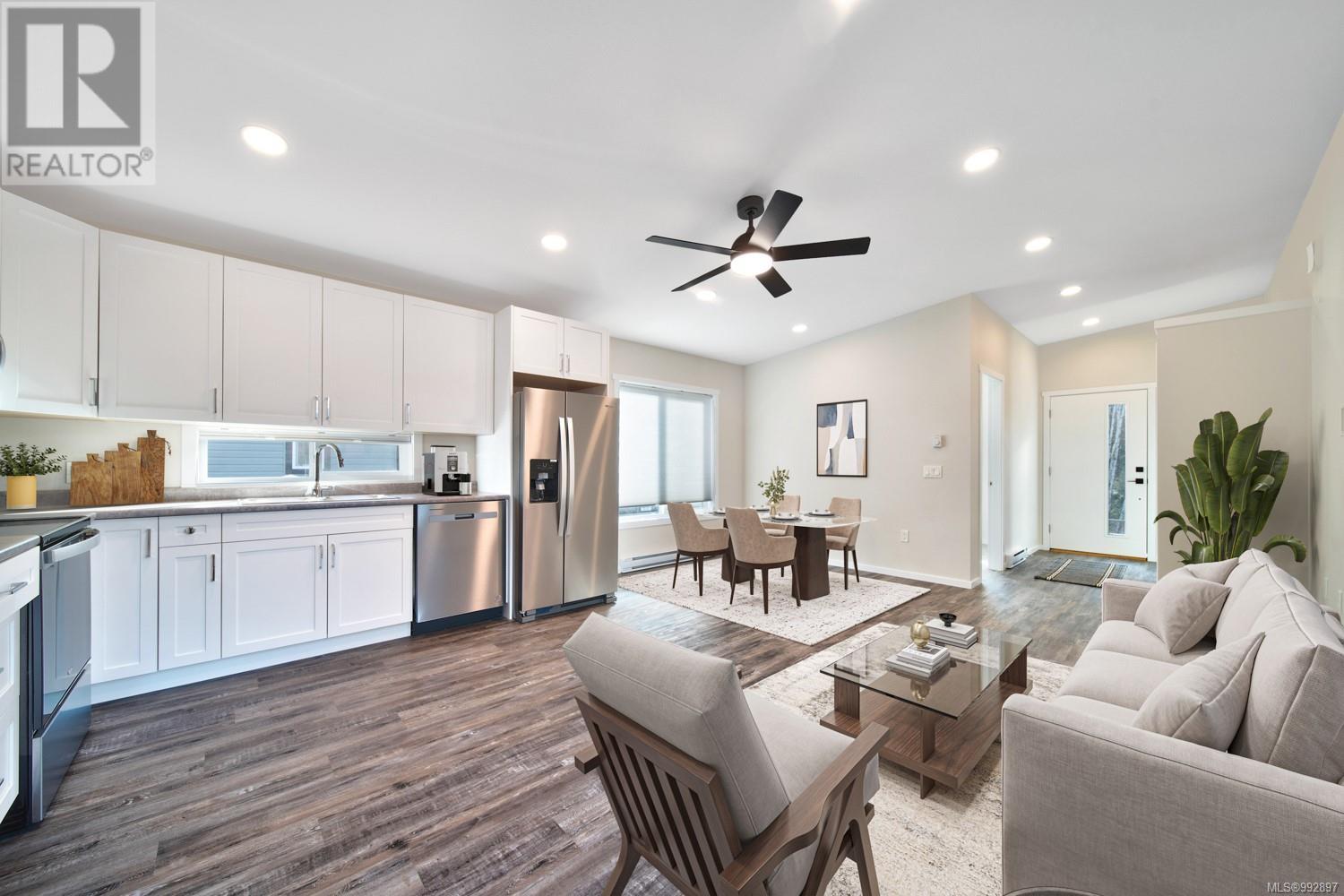 102 3499 Henry Rd