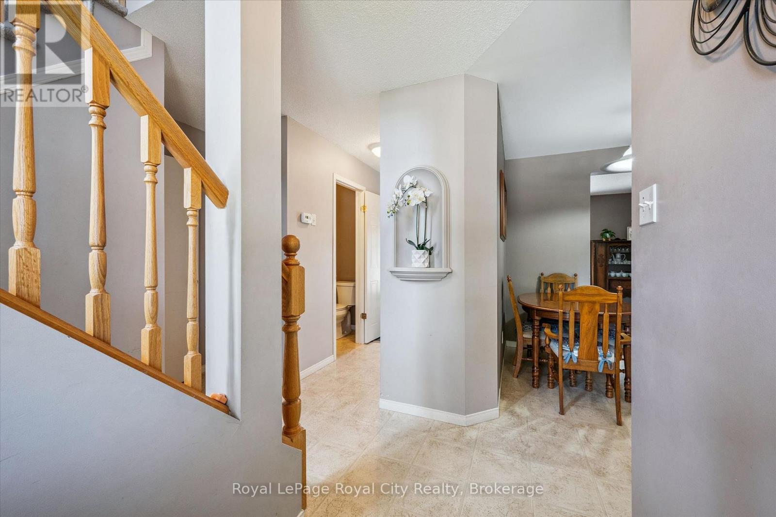 24 - 240 LONDON ROAD W