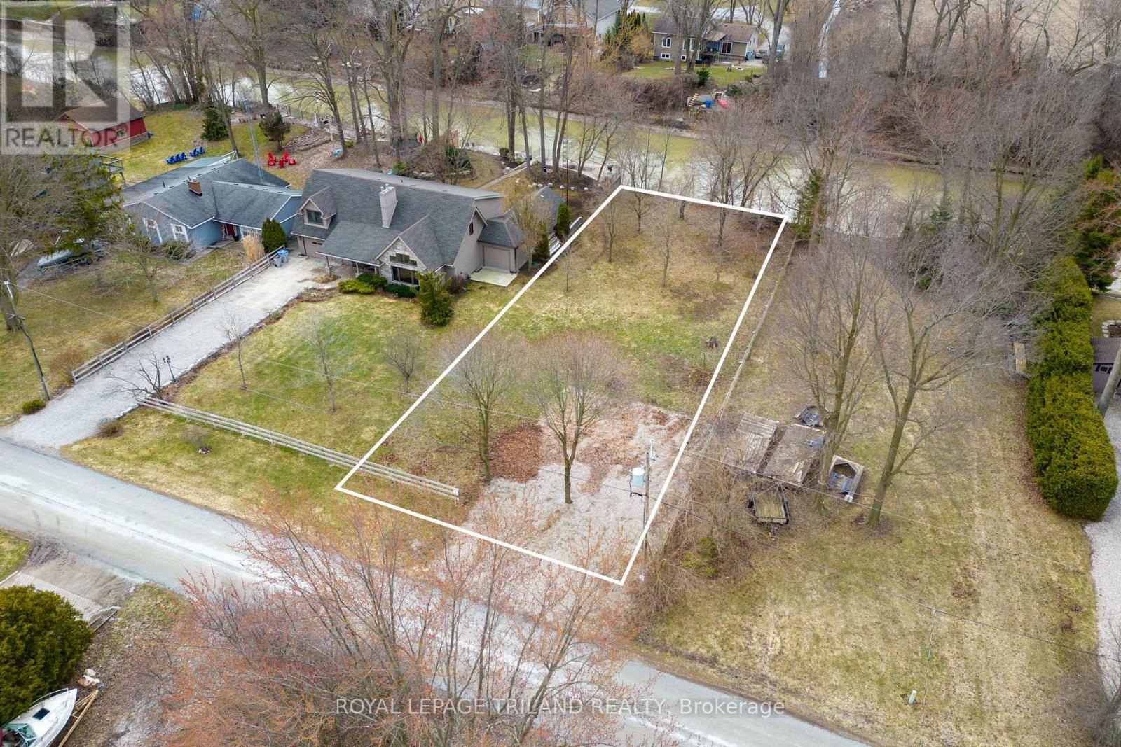 8419 DEFORE DRIVE