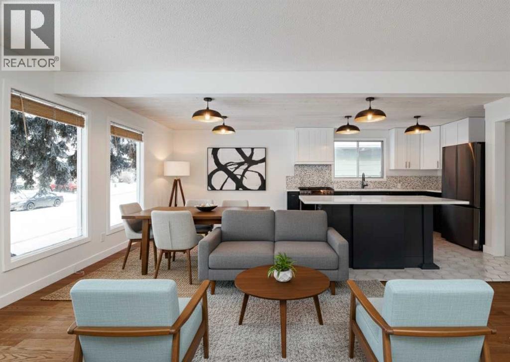 256 Queen Tamara Way SE