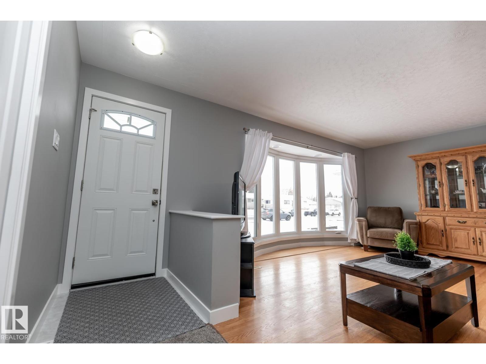13503 111 ST NW