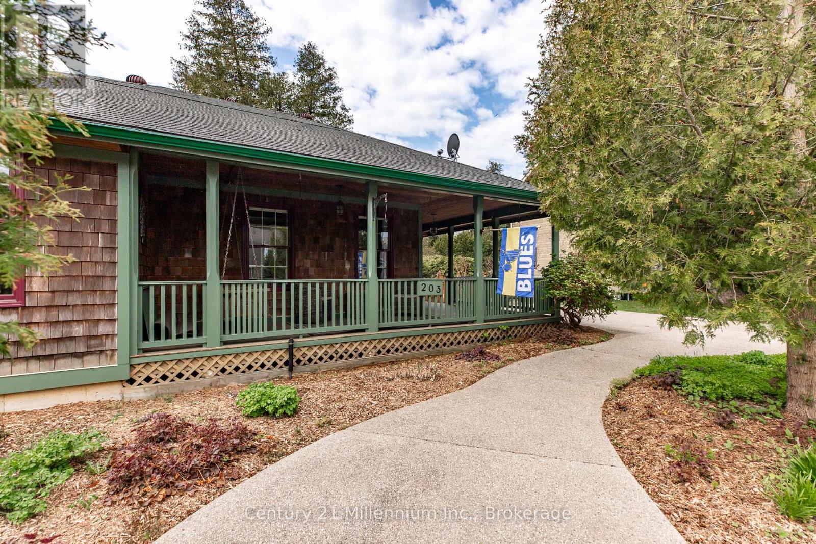 203 SUMMERHILL ROAD