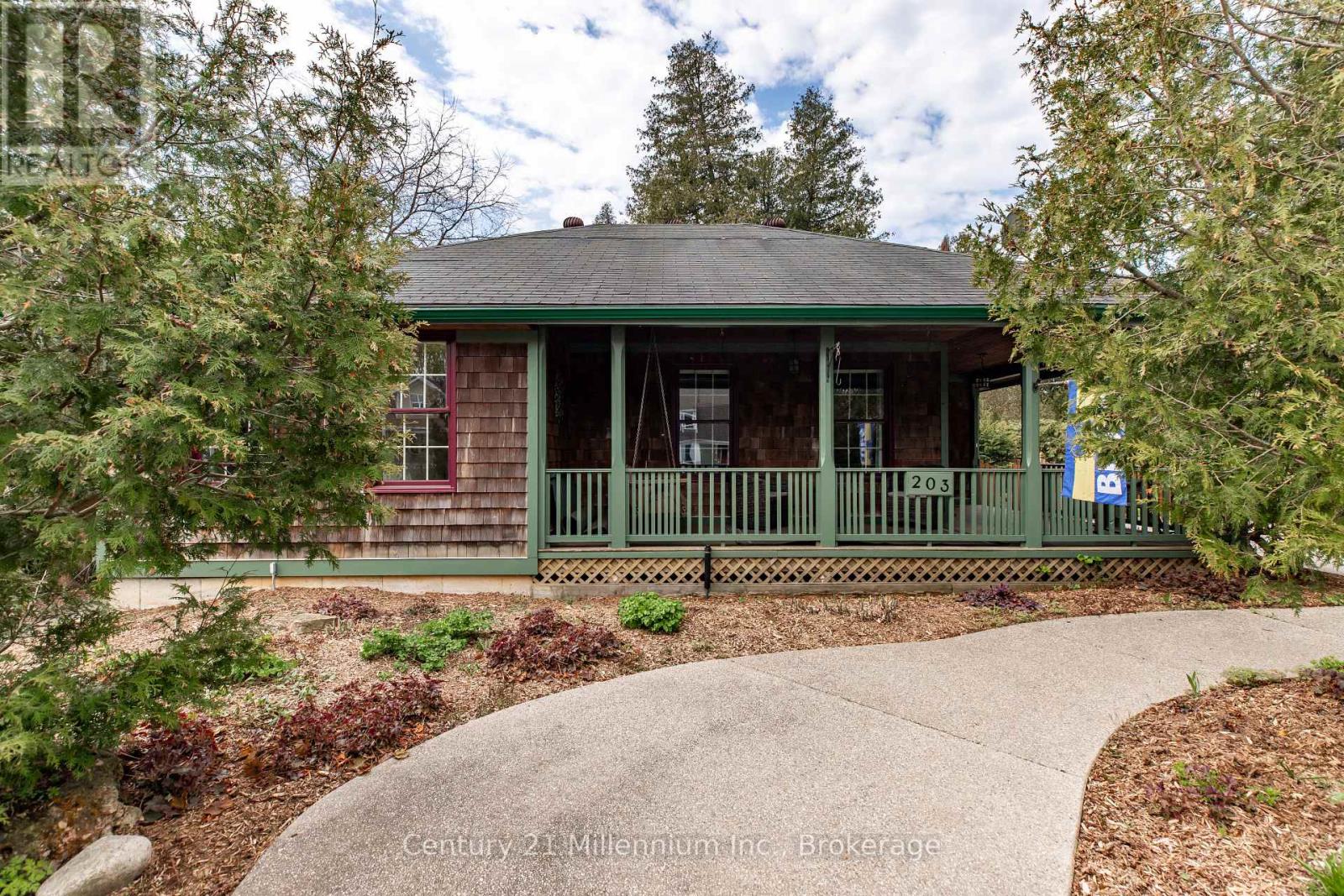 203 SUMMERHILL ROAD