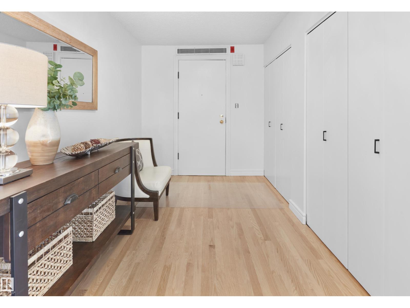 #403 9929 SASKATCHEWAN DR NW