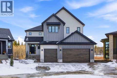 192 Creekstone Hill SW Calgary AB T2X5G5