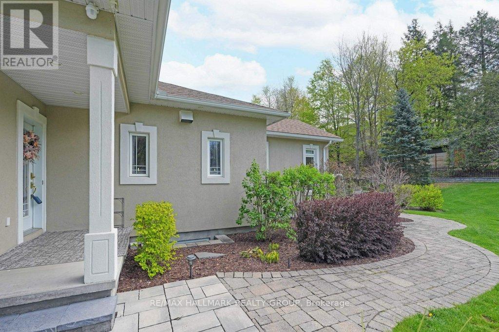 2680 PIERRETTE DRIVE