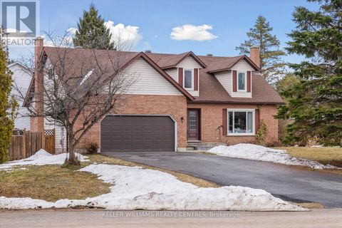 2 ELM COURT Oro-Medonte ON L0L2E0