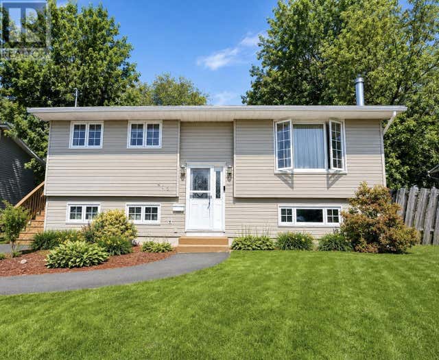 136 Flying Cloud Drive