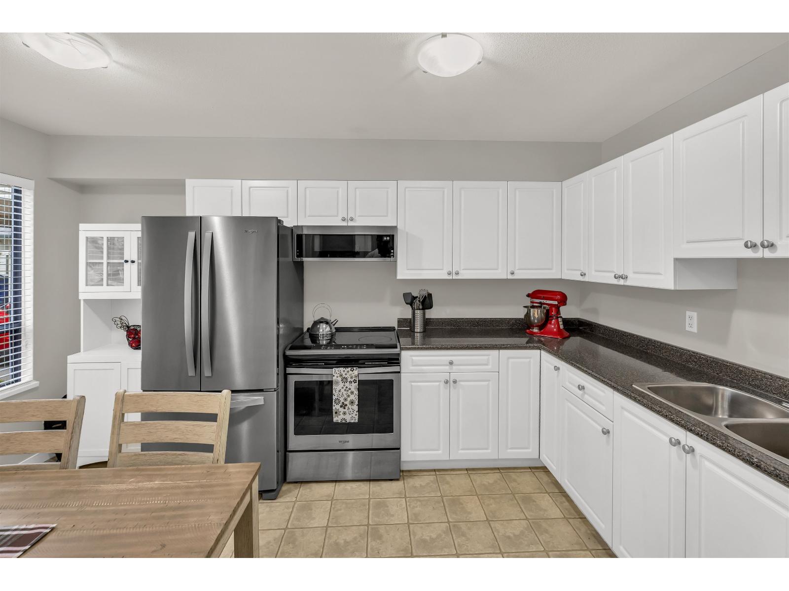 42 32310 MOUAT DRIVE