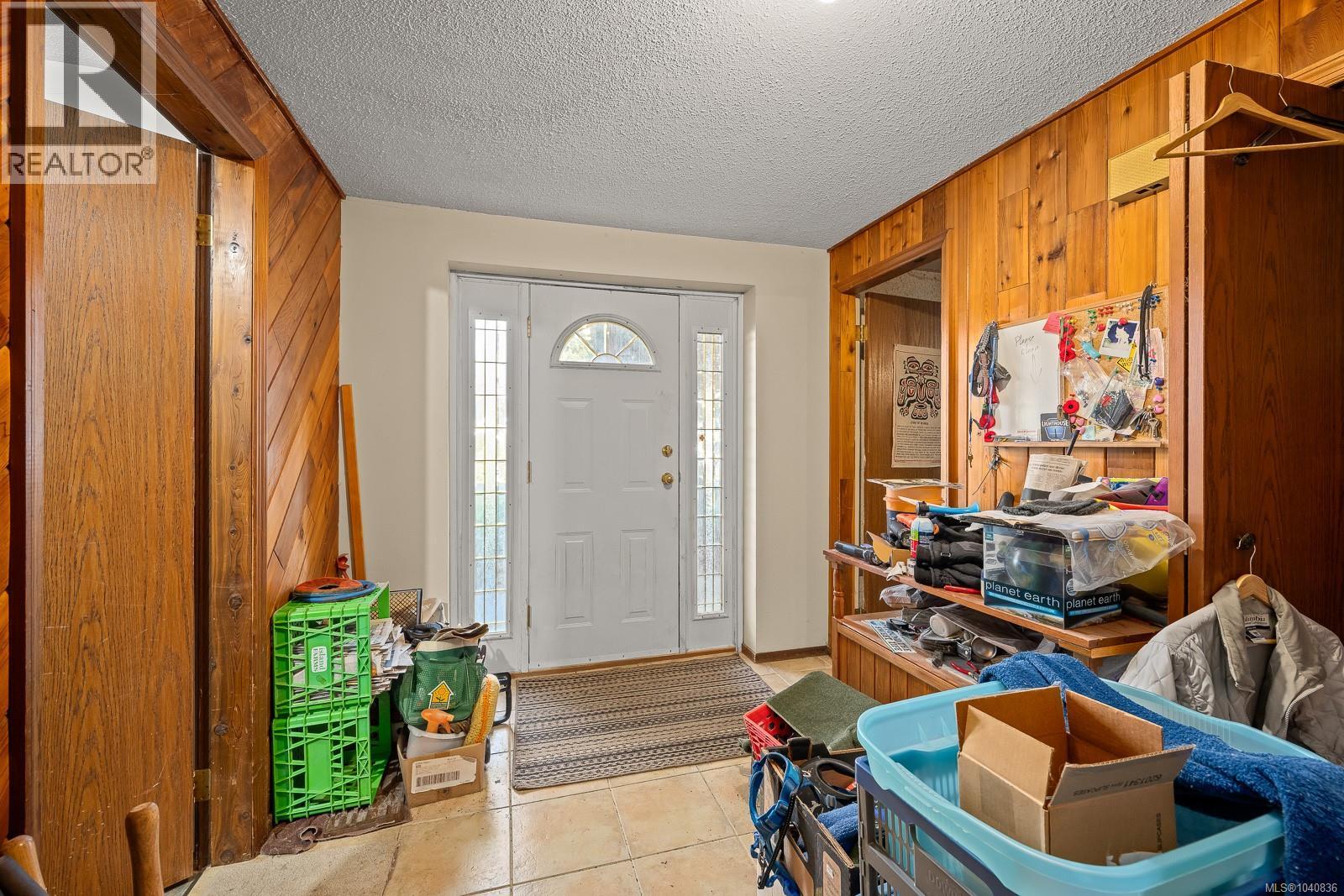 2695 Paula Pl