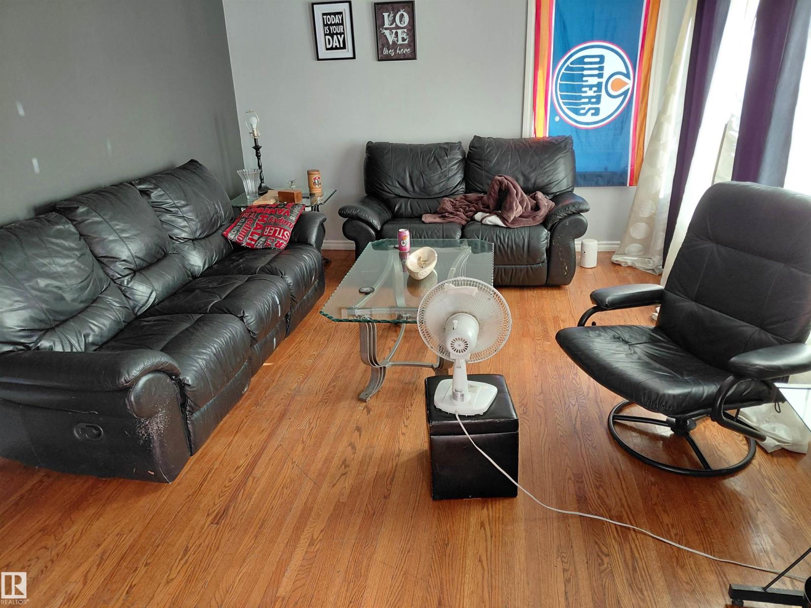10451 157 ST NW