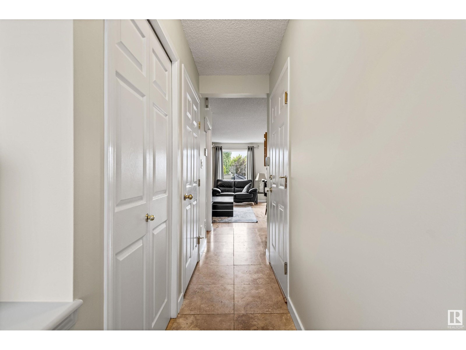 #39 15215 126 ST NW