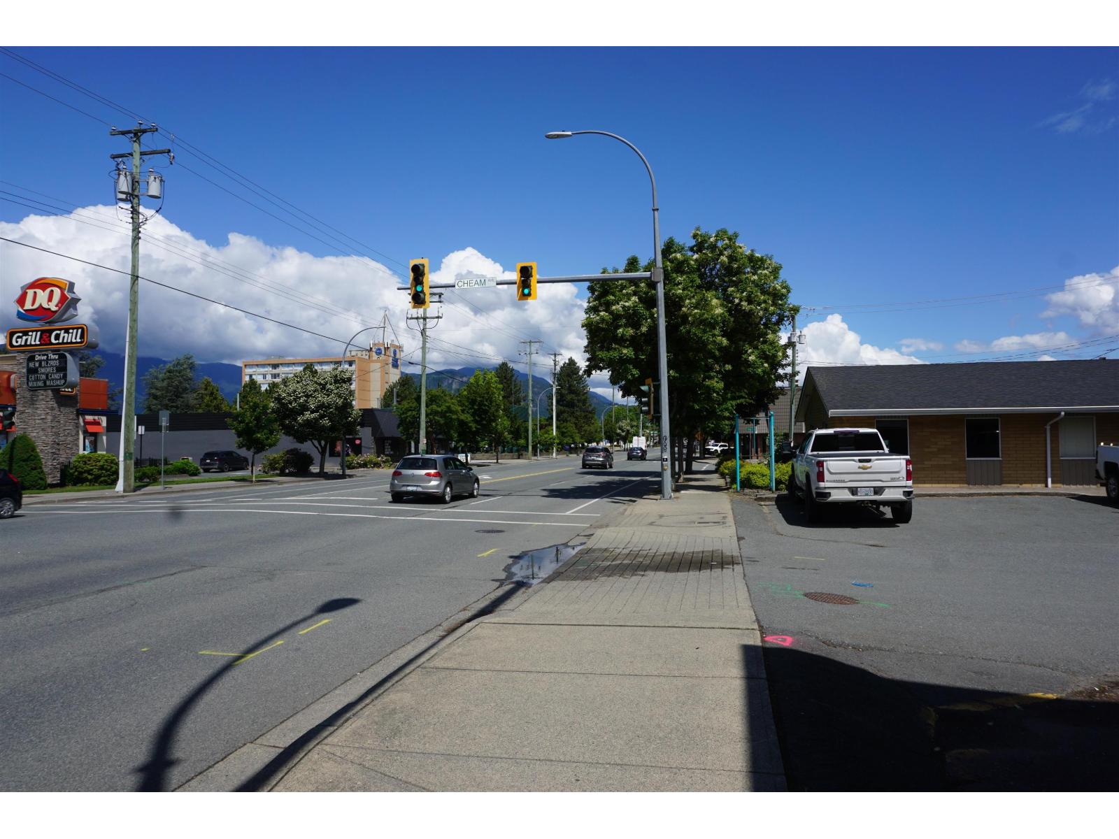9072 YOUNG ROAD|Chilliwack Downtown