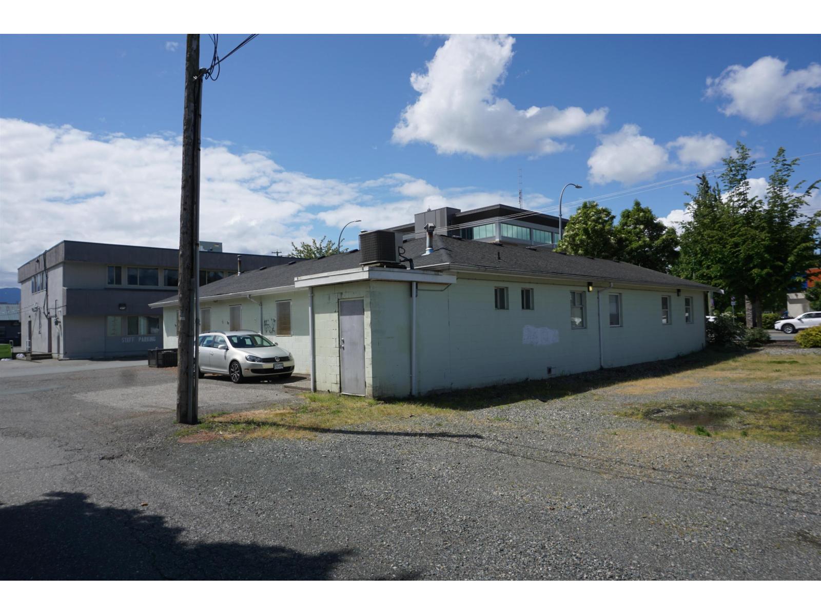 9072 YOUNG ROAD|Chilliwack Downtown