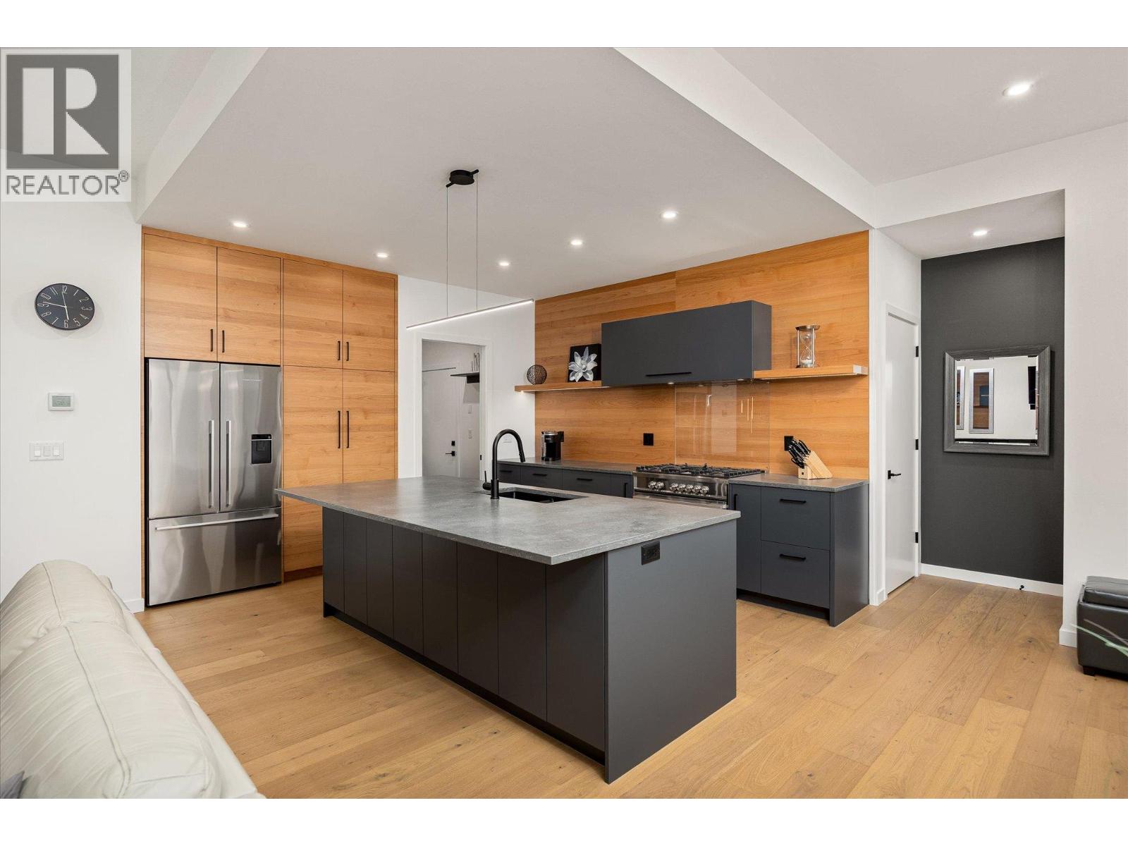 17499 Sanborn Street