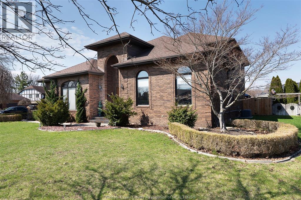 172 POINTE WEST