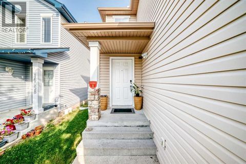 16062 Everstone Road SW Calgary AB T2Y4J7