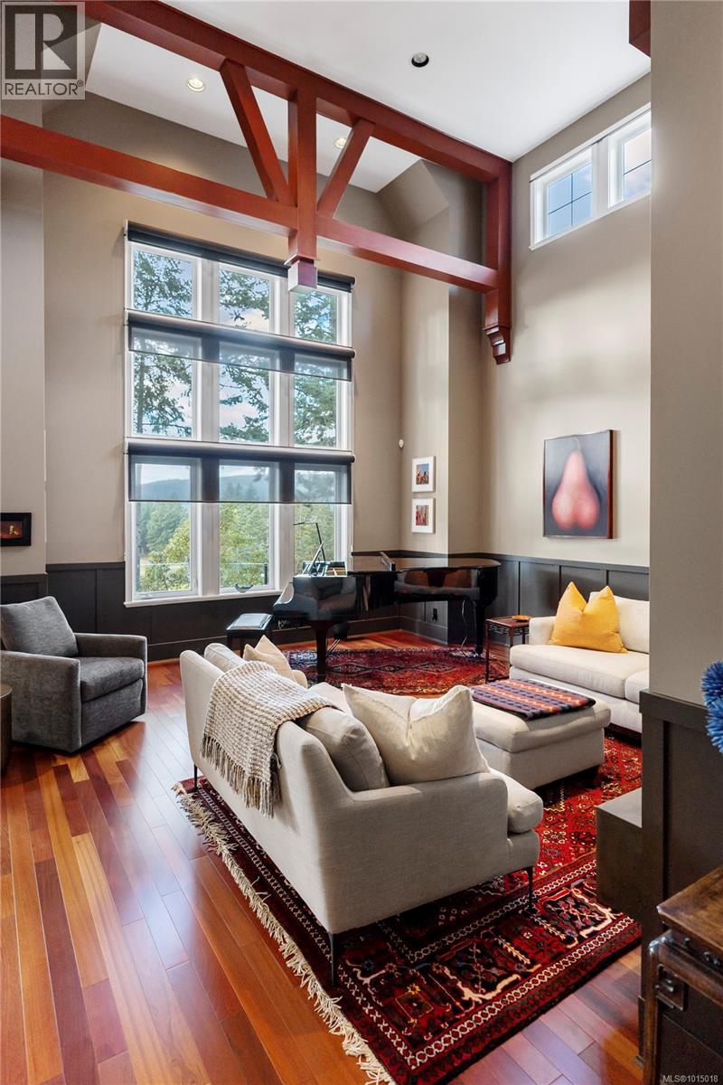 2212 Island Falls Pl