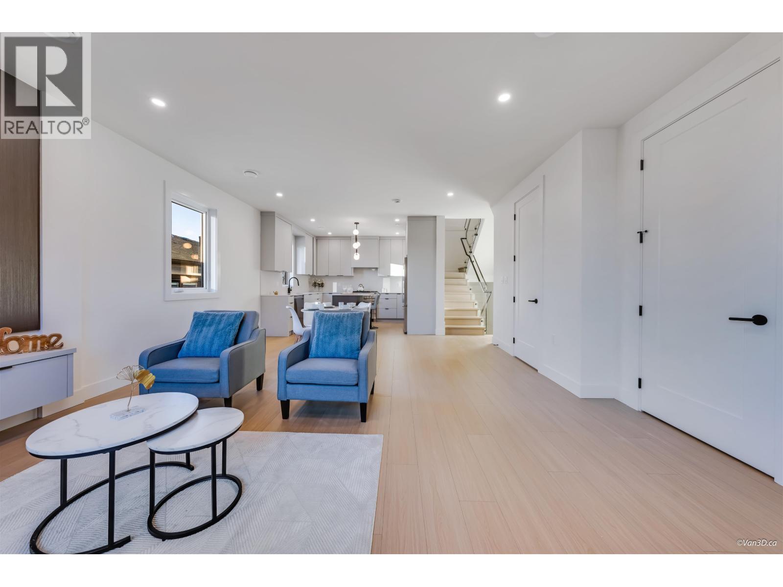 2 4211 GRAVELEY STREET