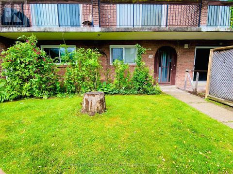 27 - 83 IRWIN ROAD Toronto (Elms-Old Rexdale) ON M9W5W1